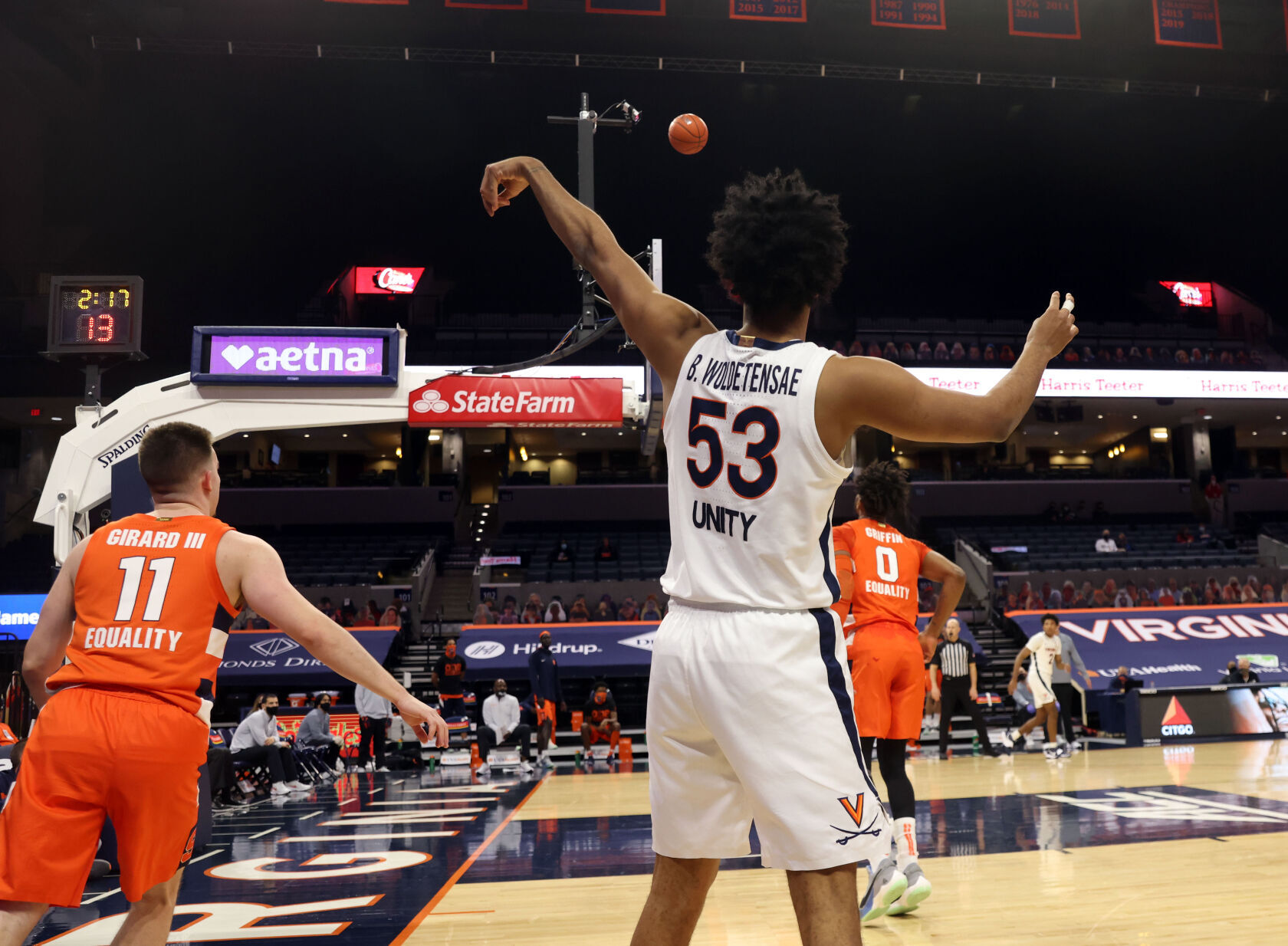 210126-cdp-sports-uva-syracuse879.JPG